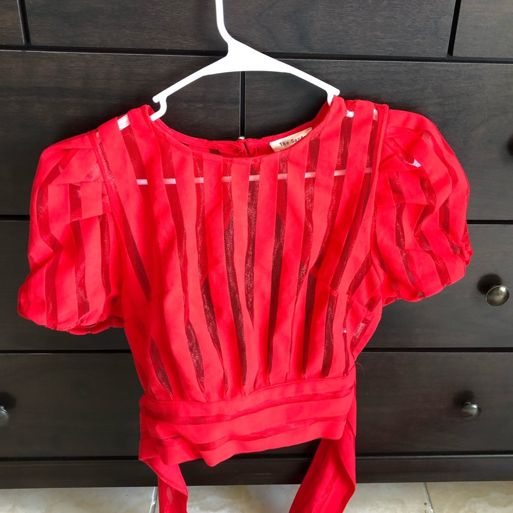 The Sang  Open Back Red Top M